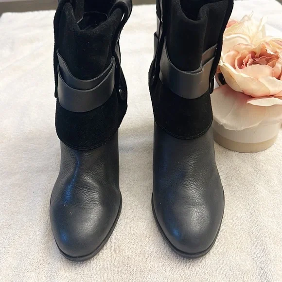 NEW Nine West Black leather suede Foldover heel ankle bootie women size 8